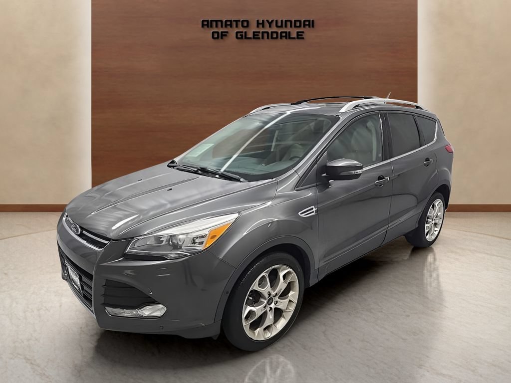 Used 2016 Ford Escape Titanium w/ Equipment Group 301A AWD/4WD image 2