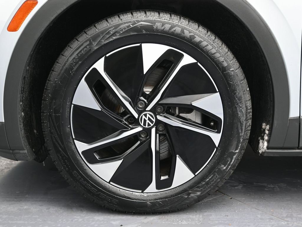 Used 2021 Volkswagen ID.4 Pro image 11