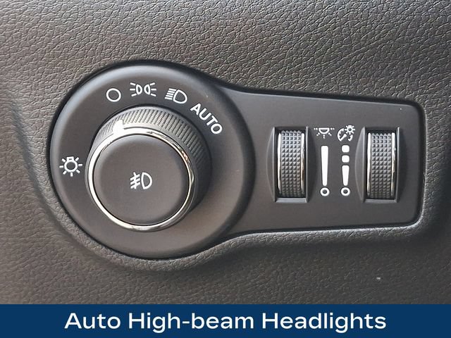 Used 2026 Jeep Compass Latitude w/ Quick Order Package 29K AWD/4WD image 9