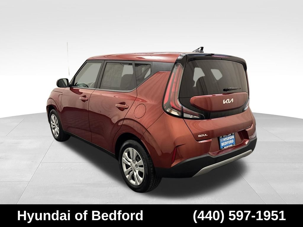 Used 2023 Kia Soul LX FWD image 8