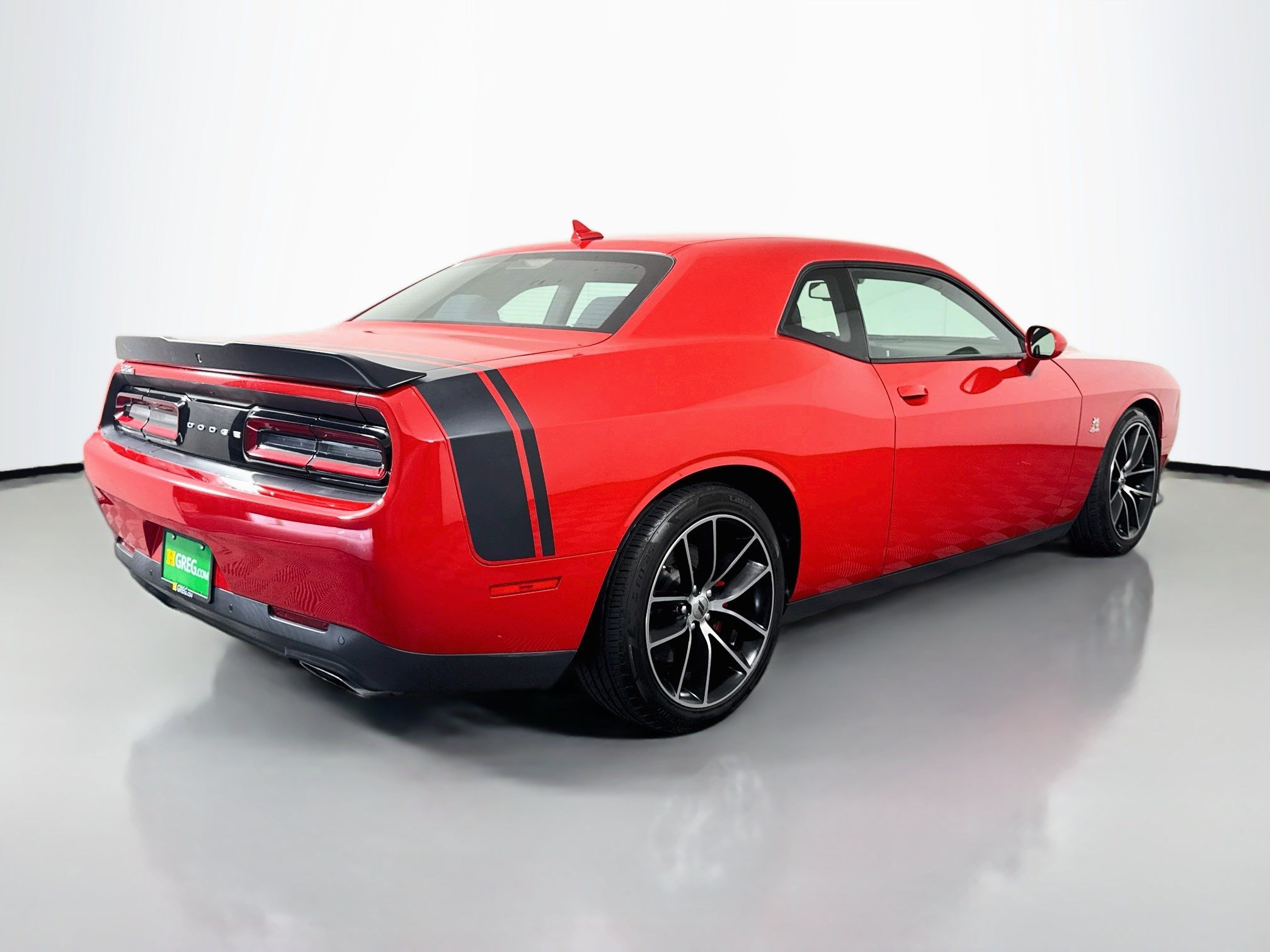 Used 2018 Dodge Challenger R/T Scat Pack RWD image 10