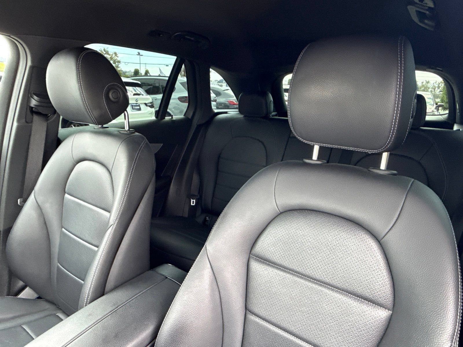 Used 2022 Mercedes-Benz GLC 300 w/ Multimedia Package Lite image 27