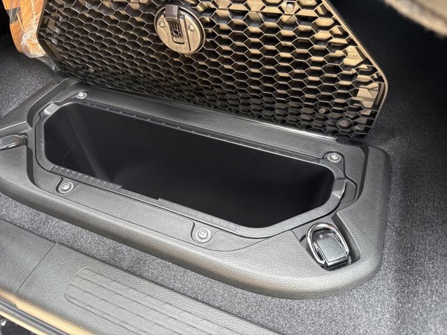 New 2026 RAM 1500 4x4 Crew Cab image 24