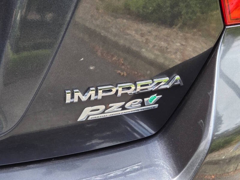 Used 2013 Subaru Impreza 2.0i Premium w/ Popular Pkg 1 AWD/4WD image 23