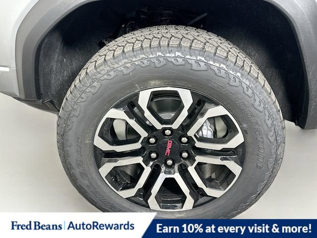 New 2026 GMC Canyon AT4 w/ Nightfall Essentials Package image 19
