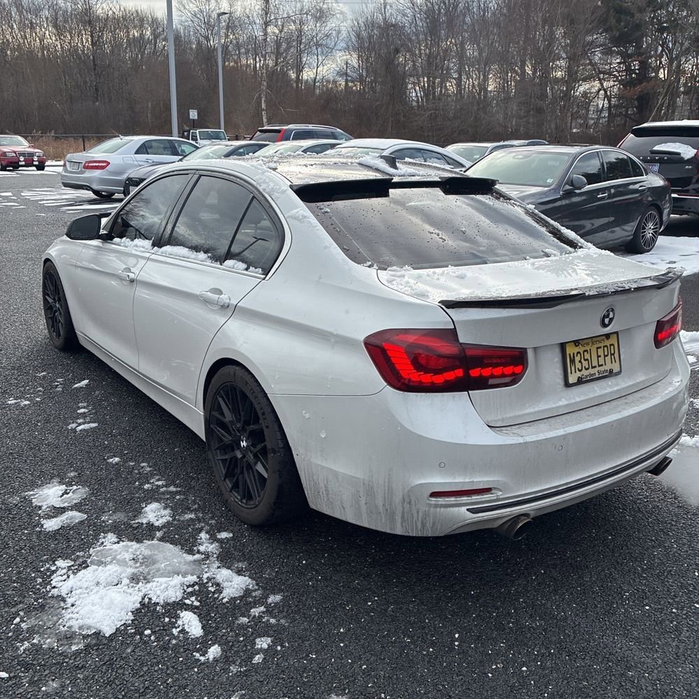 Used 2017 BMW 340i xDrive Sedan image 6