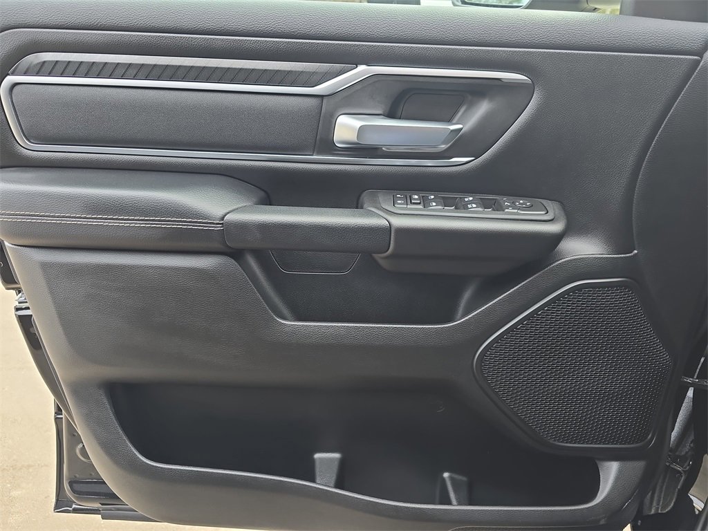New 2026 RAM 1500 4x4 Crew Cab image 24