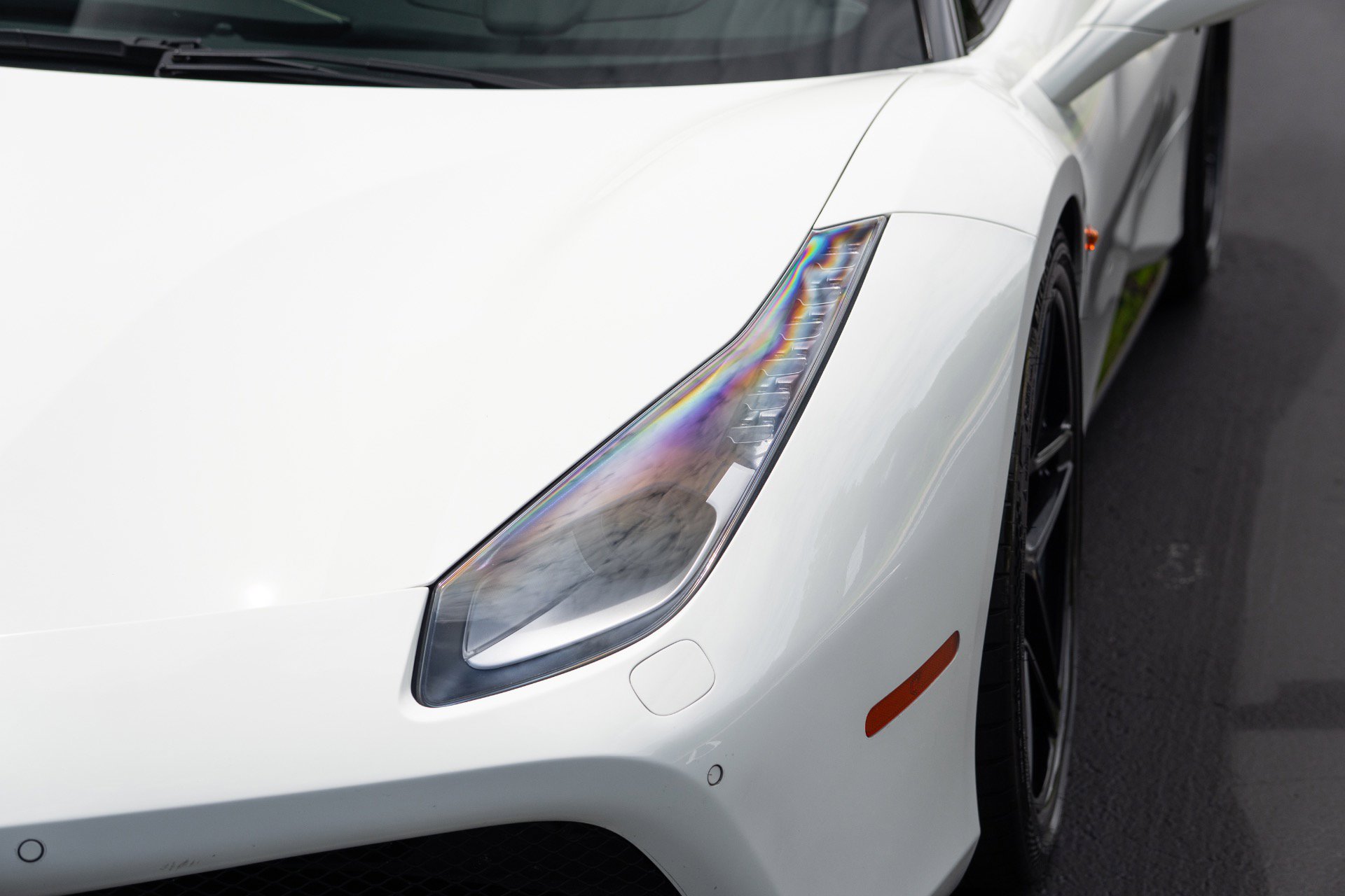 Used 2016 Ferrari 488 GTB RWD image 23
