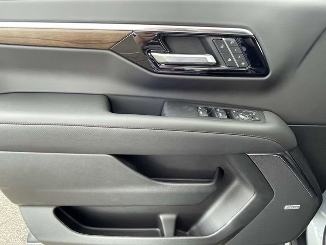 New 2026 Chevrolet Tahoe High Country image 15