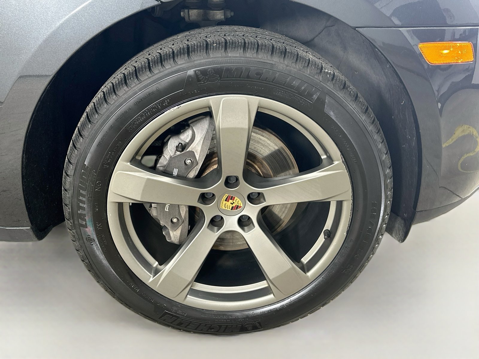 Certified 2022 Porsche Macan AWD/4WD image 10
