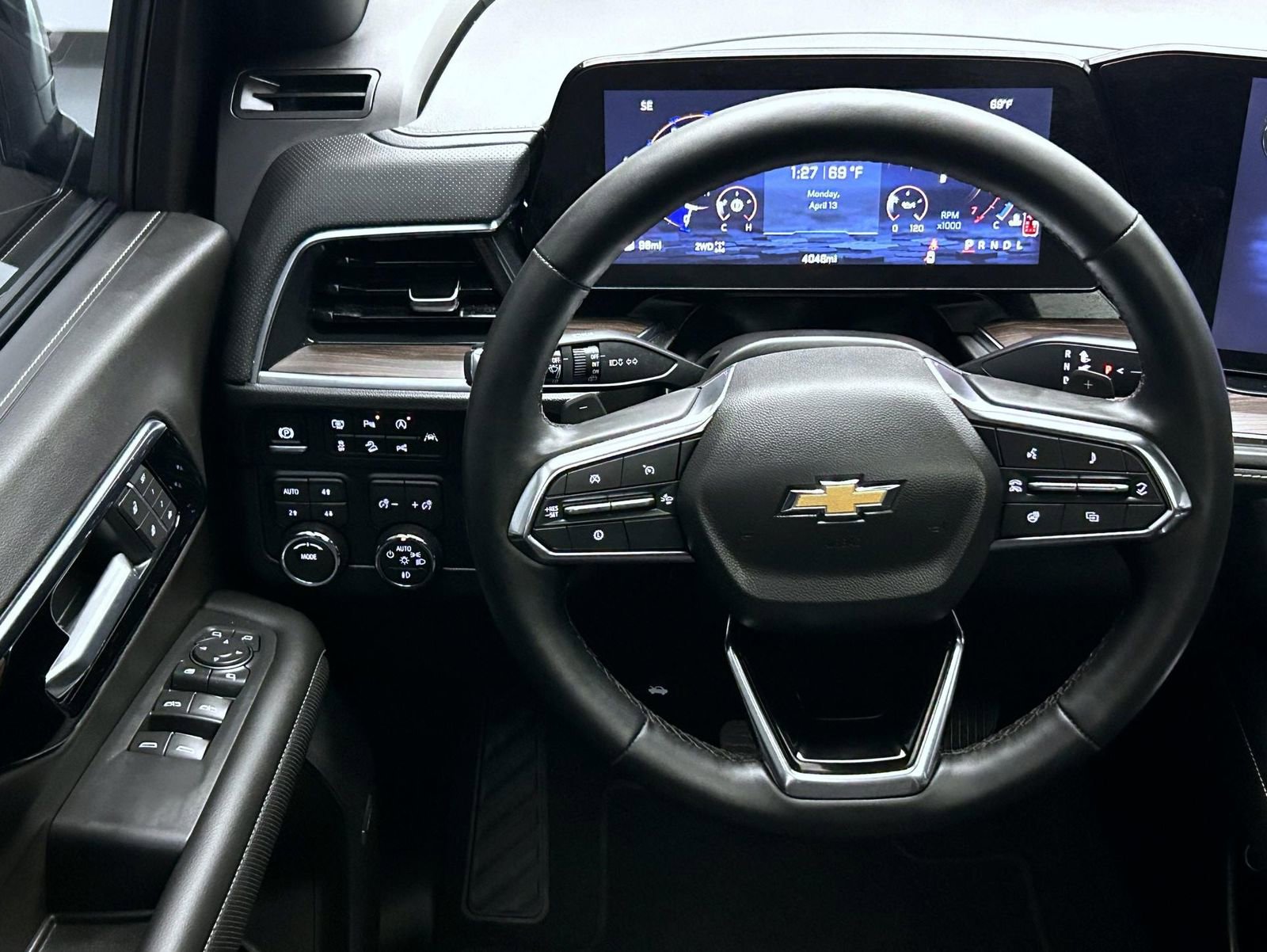 Used 2026 Chevrolet Tahoe Premier image 12