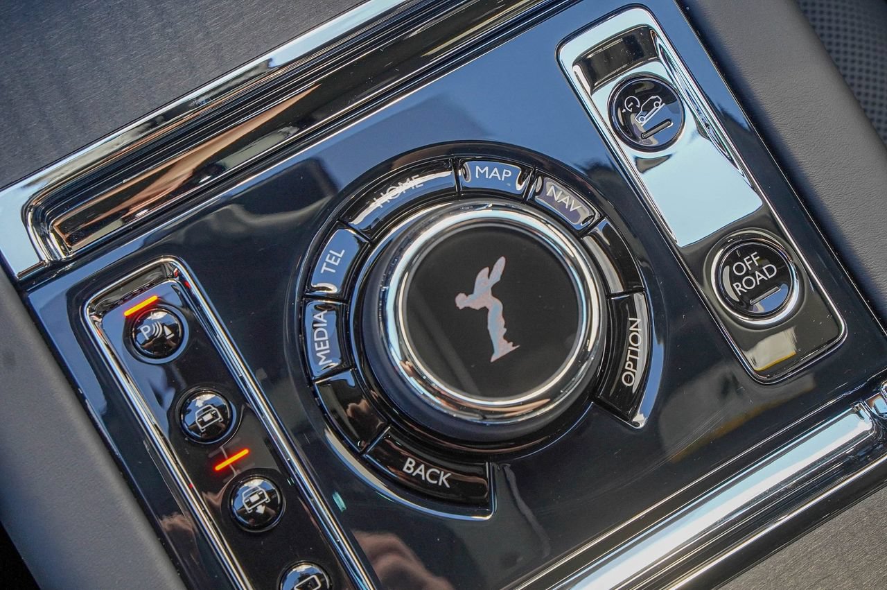New 2026 Rolls-Royce Cullinan AWD/4WD image 31