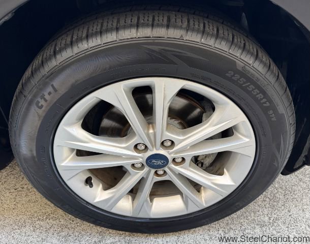 Used 2019 Ford Escape SEL image 30