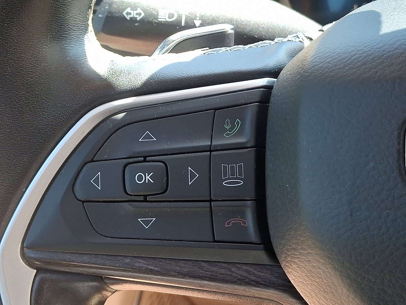 Certified 2021 Jeep Grand Cherokee L Limited image 25