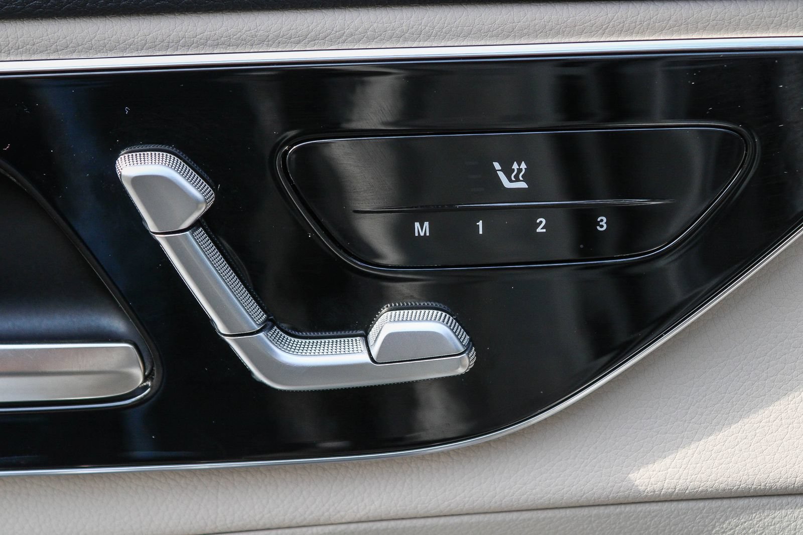 Certified 2026 Mercedes-Benz GLC 300 4MATIC image 21