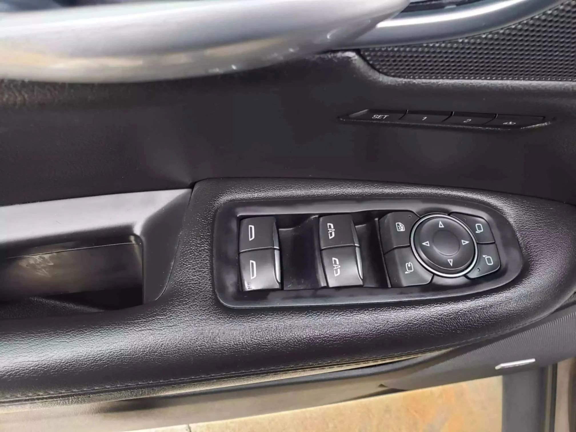 Used 2018 Cadillac XT5 Premium Luxury image 16