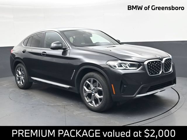 Used 2025 BMW X4 xDrive30i AWD/4WD image 1