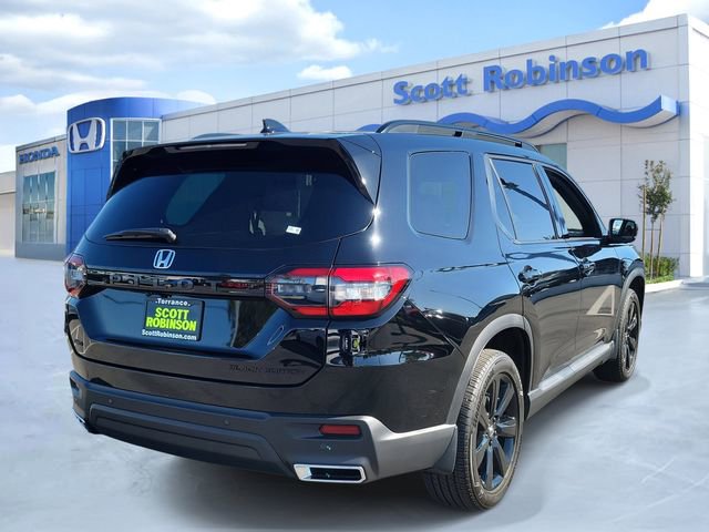 Certified 2025 Honda Pilot Black Edition image 4