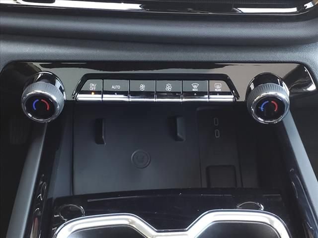 New 2024 Chevrolet Silverado EV RST AWD/4WD image 13