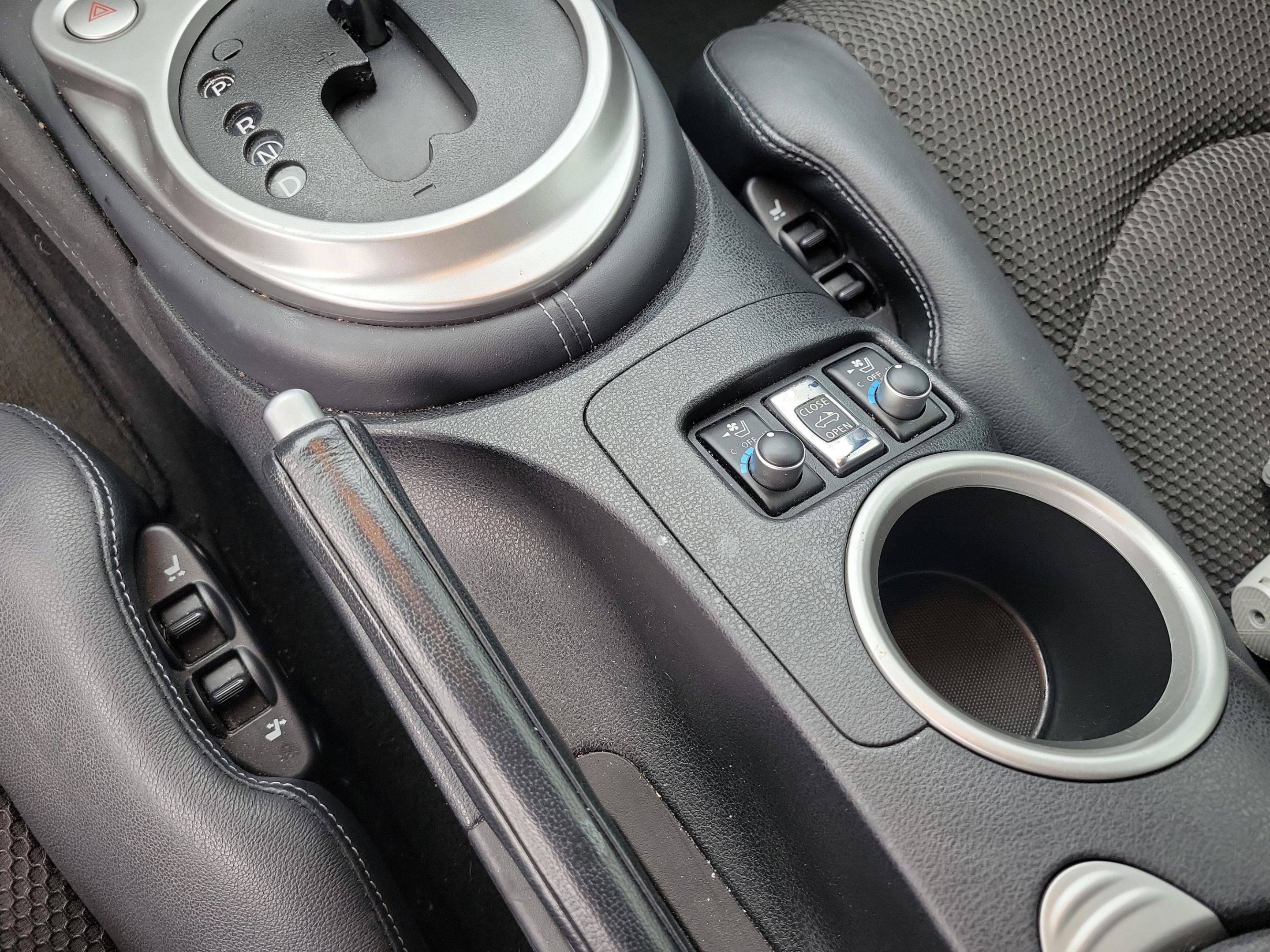 Used 2016 Nissan 370Z Touring RWD image 21