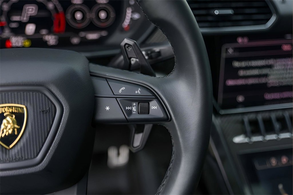 Used 2024 Lamborghini Urus Performante image 14