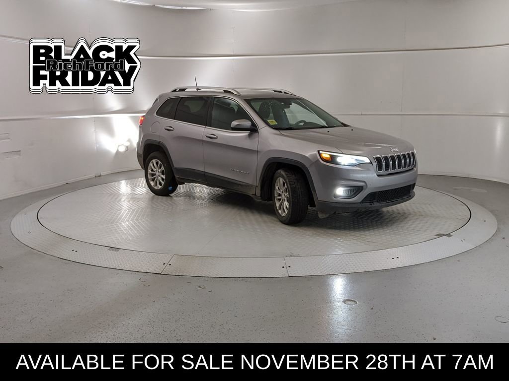 Used 2019 Jeep Cherokee Latitude w/ Popular Appearance Group