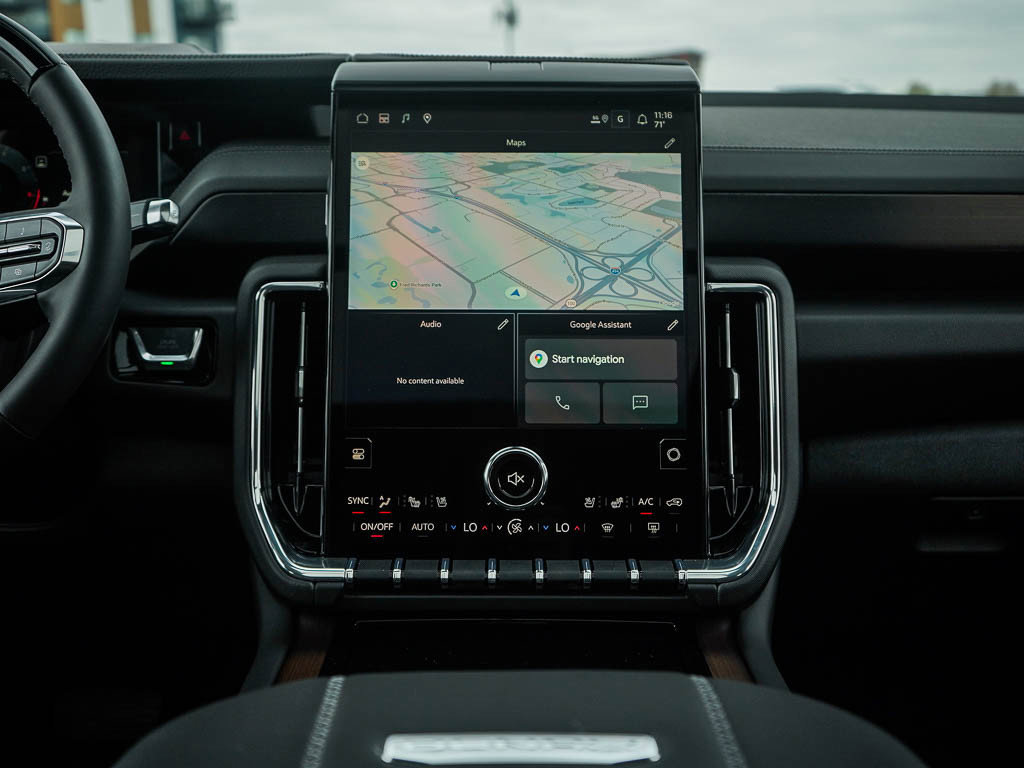 New 2026 GMC Yukon Denali w/ Denali Reserve Package AWD/4WD image 18