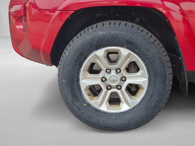 Used 2016 Toyota 4Runner SR5 image 24