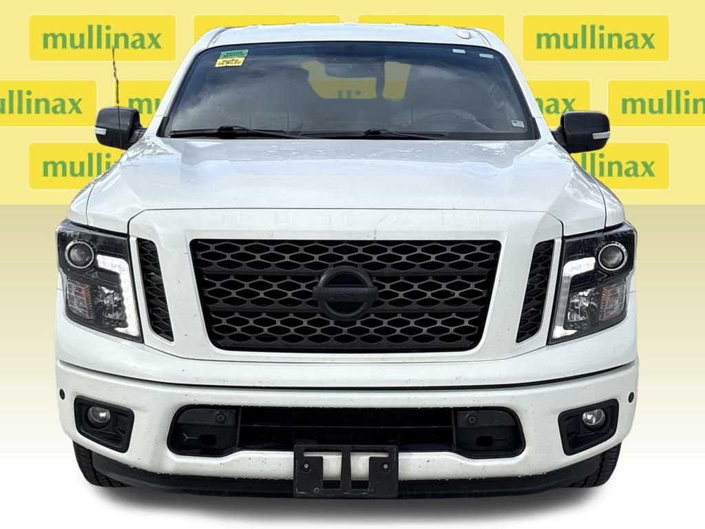 Used 2018 Nissan Titan SV w/ SV Convenience Package image 15