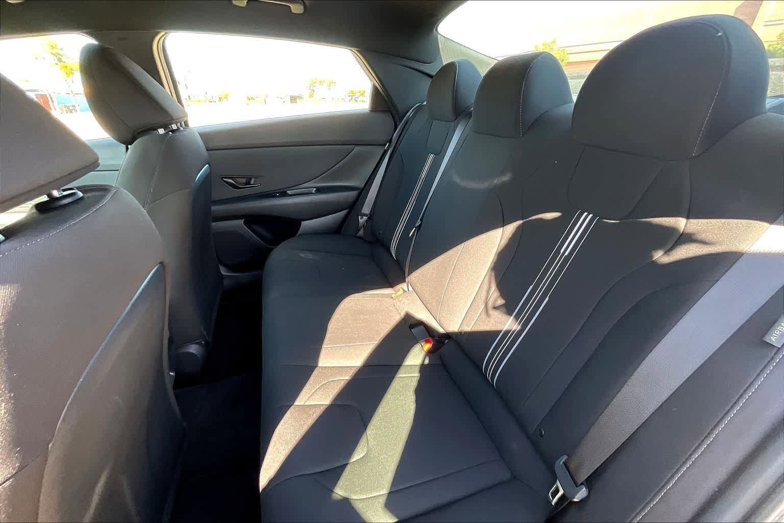 Used 2025 Hyundai Elantra Sport image 29