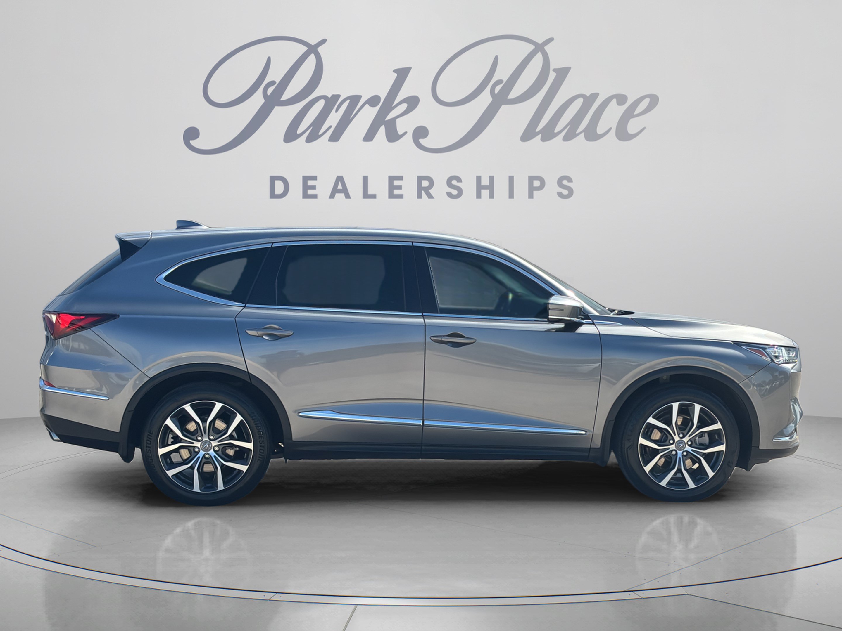 Used 2023 Acura MDX w/ Technology Package AWD/4WD image 7