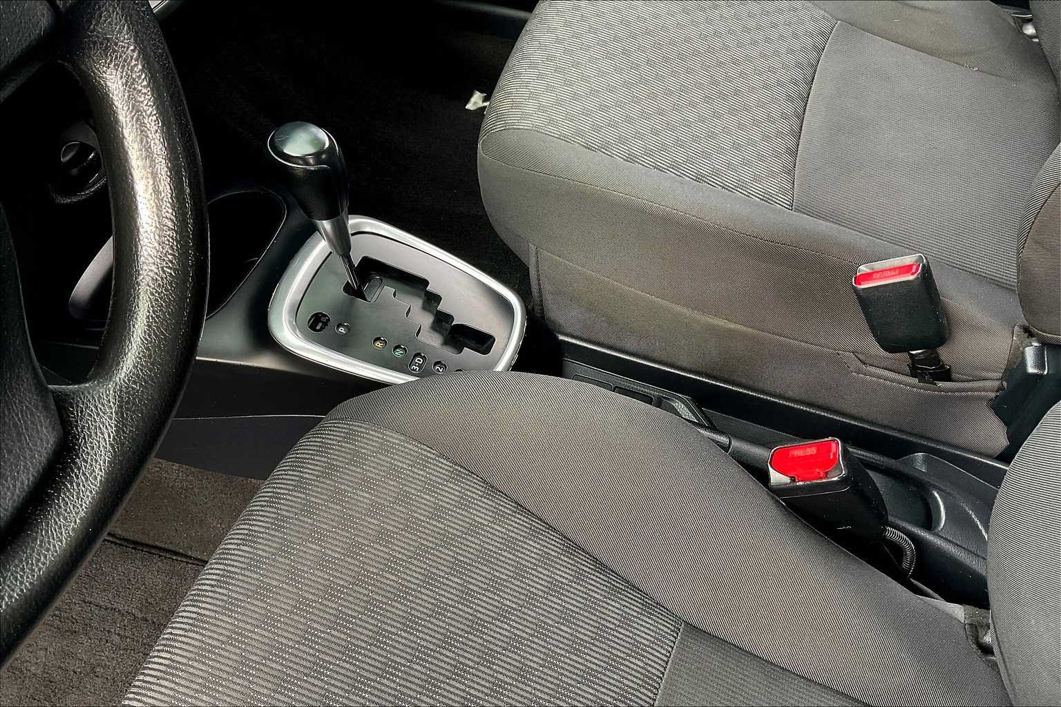 Used 2015 Toyota Yaris L FWD image 14