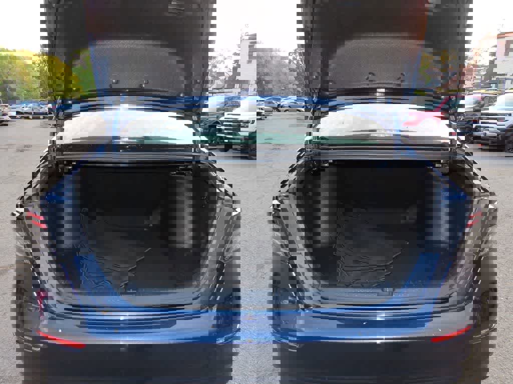 Certified 2023 Honda Accord EX image 10