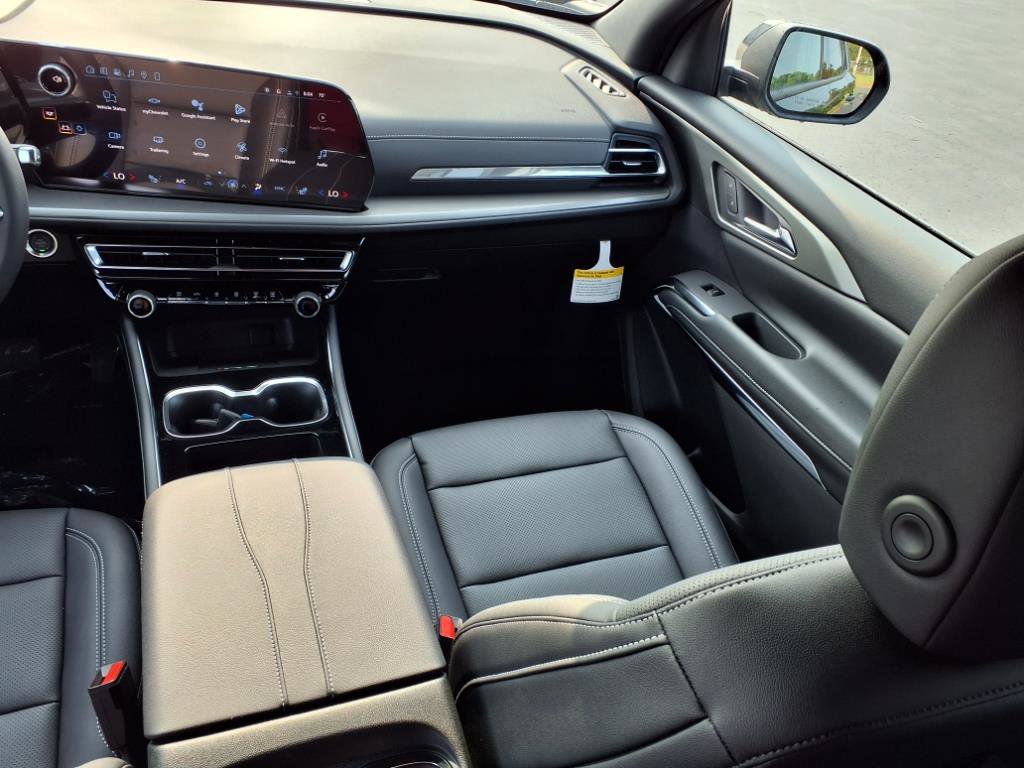 New 2026 Chevrolet Traverse LT w/ Driver Confidence Package image 12