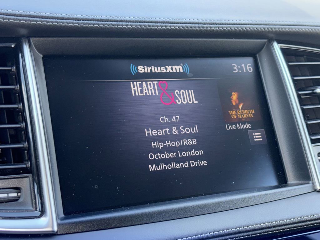 Used 2020 INFINITI QX50 Luxe FWD image 17