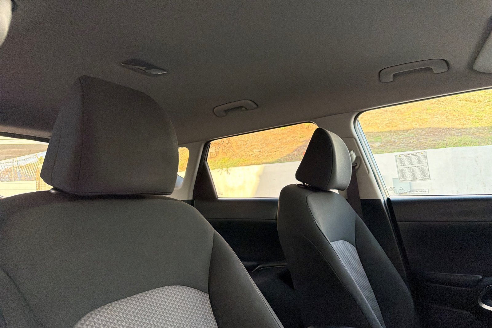 Used 2024 Kia Soul LX w/ LX Technology Package FWD image 17