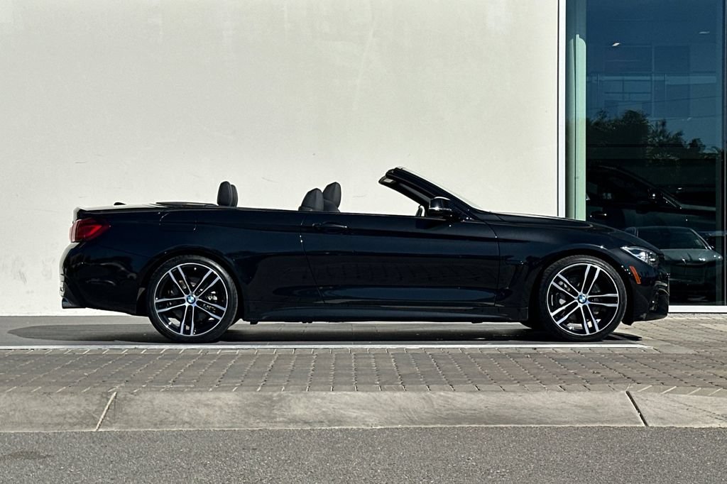 Used 2020 BMW 440i Convertible w/ M Sport Package RWD image 2