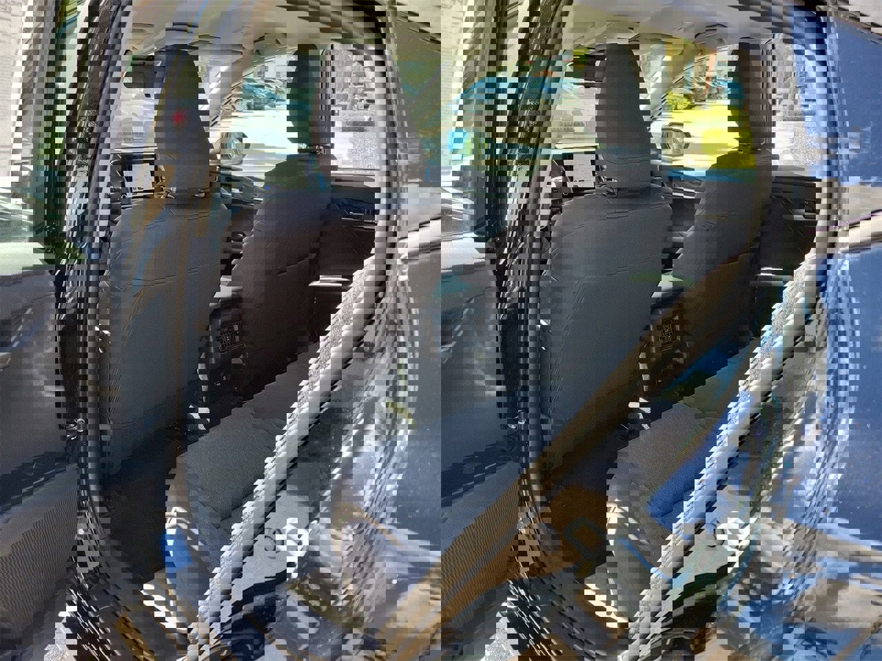 Used 2025 Toyota Camry LE image 9