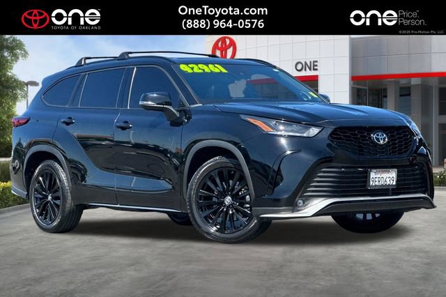 Used 2023 Toyota Highlander XSE AWD/4WD image 1