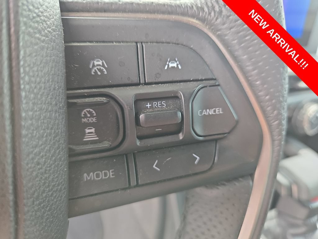 Used 2025 Toyota Tacoma TRD Sport AWD/4WD image 19