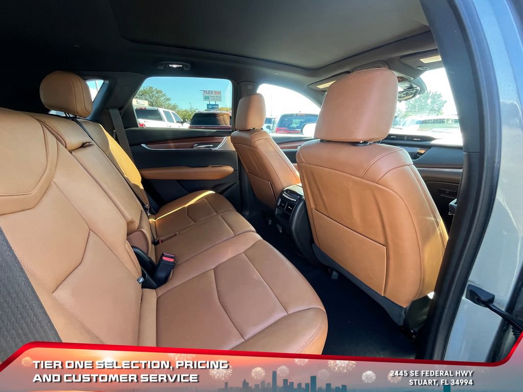 Used 2024 Cadillac XT5 Premium Luxury w/ Technology Package image 18