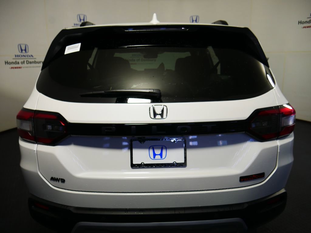 New 2026 Honda Pilot TrailSport image 7