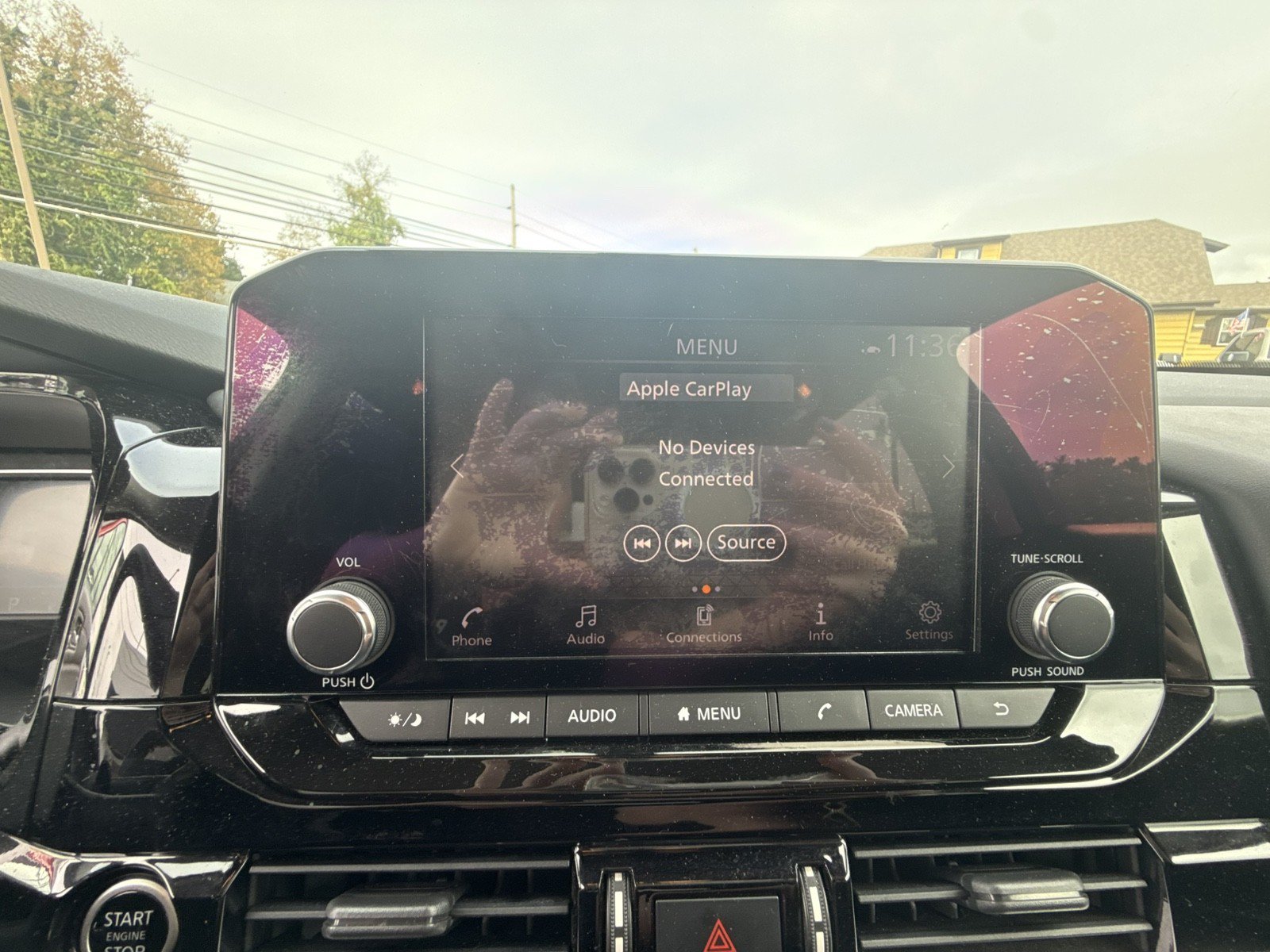 Used 2022 Nissan Pathfinder SV w/ SV Premium Package AWD/4WD image 13