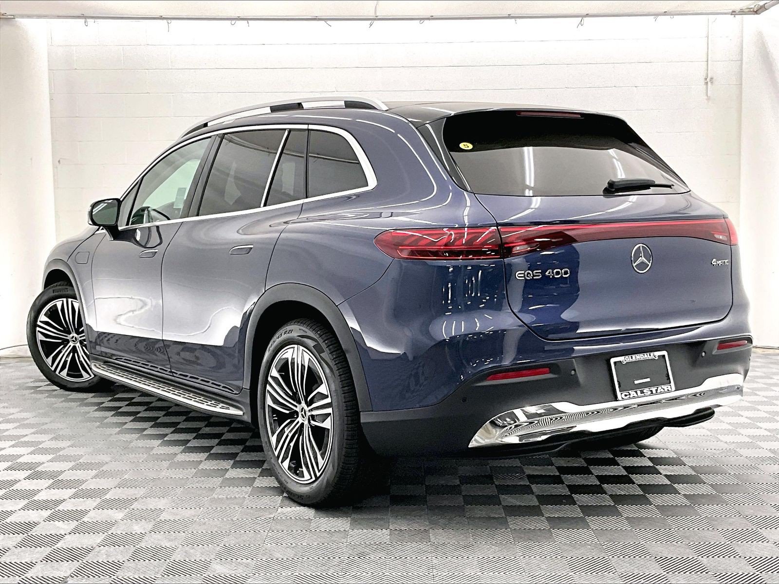 New 2026 Mercedes-Benz EQS 400 4MATIC SUV image 2
