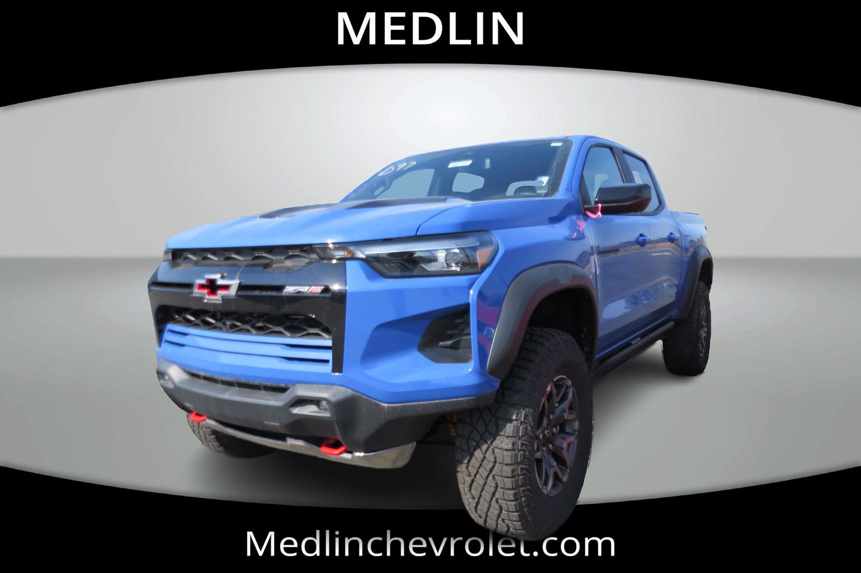 Used 2026 Chevrolet Colorado ZR2 w/ Technology Package AWD/4WD image 4