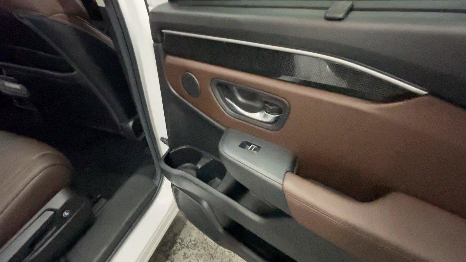 Used 2025 Honda Pilot Elite image 20