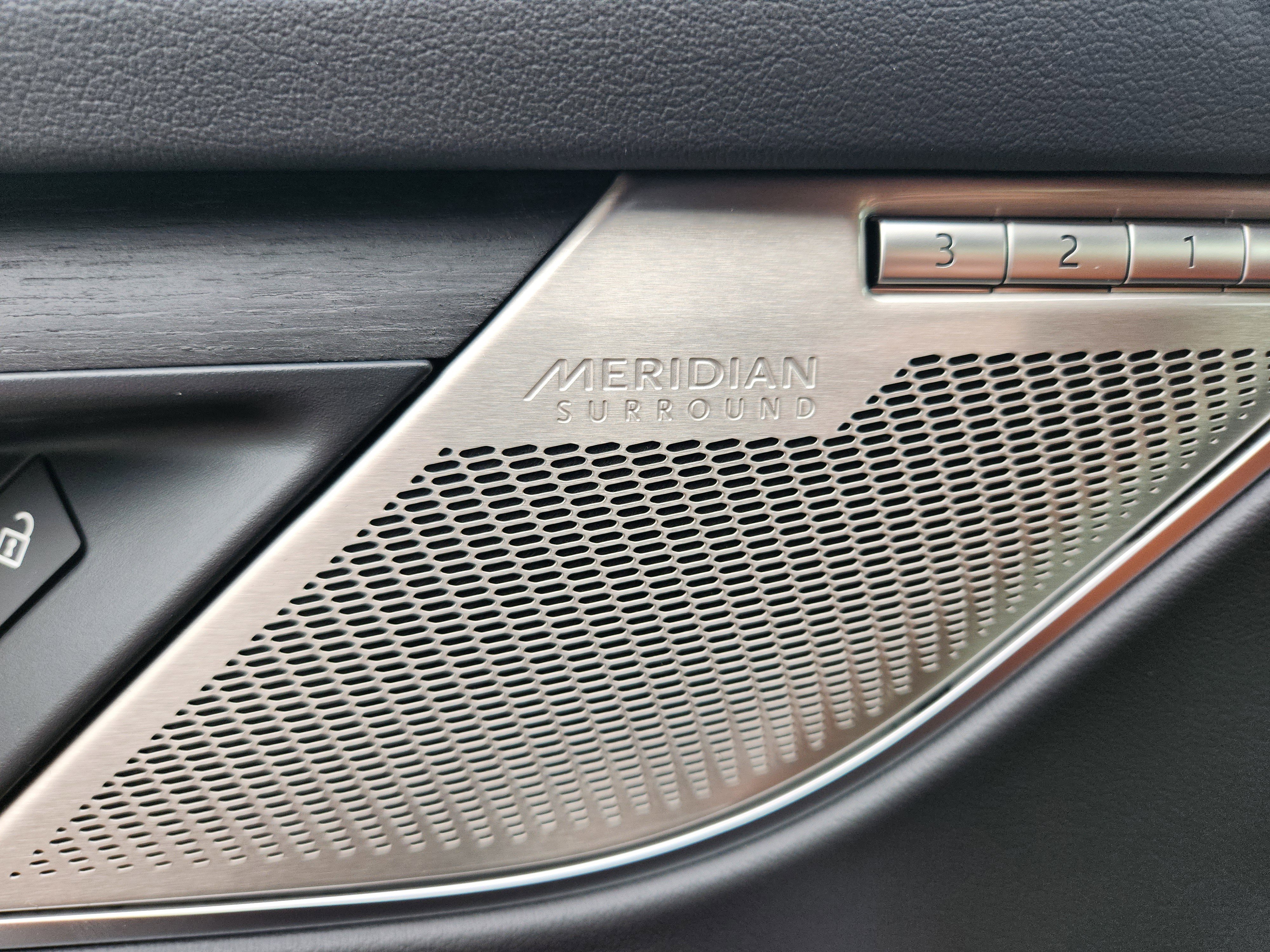 New 2026 Jaguar F-PACE R-Dynamic S image 13