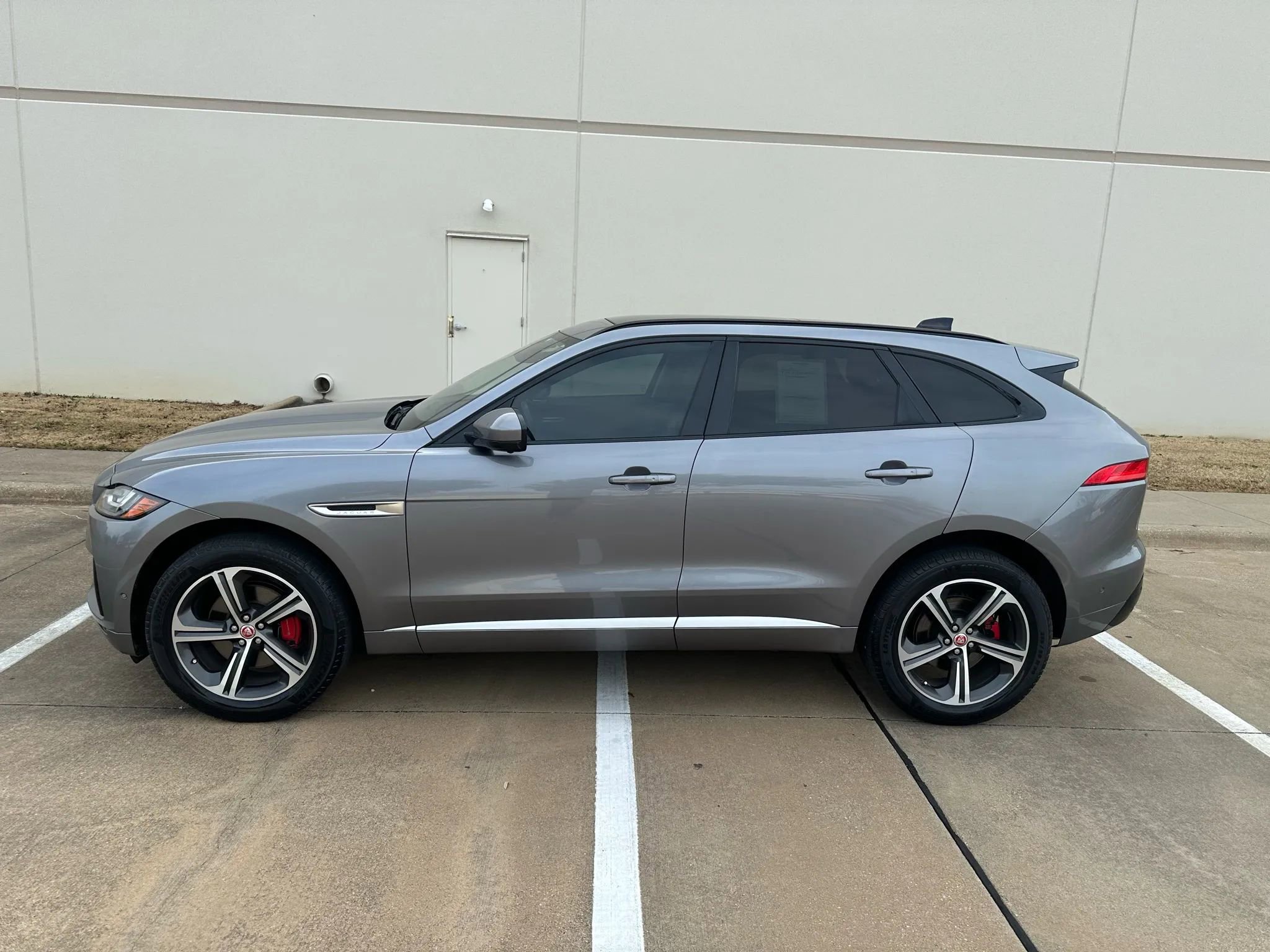 Used 2020 Jaguar F-PACE S AWD/4WD image 3