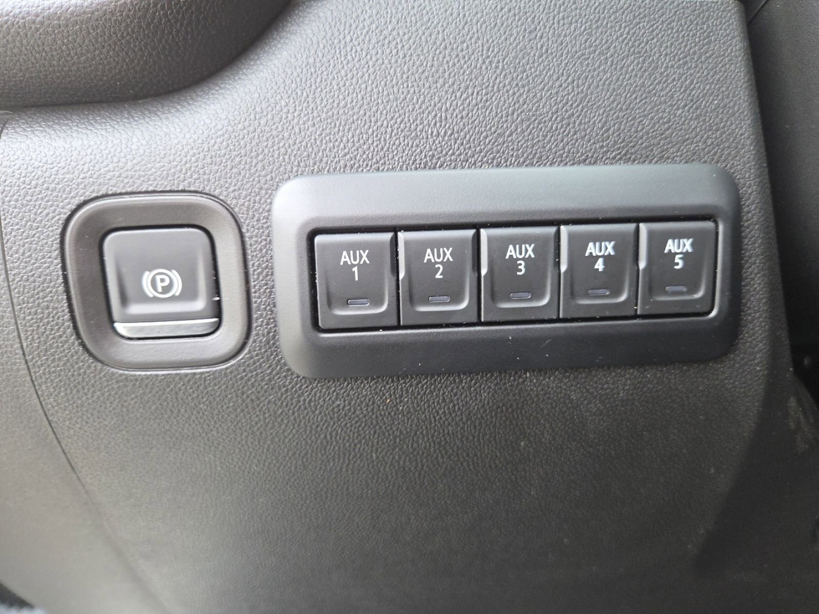 New 2026 GMC Sierra 3500 Pro w/ 1SA Pro Safety Plus Package image 14