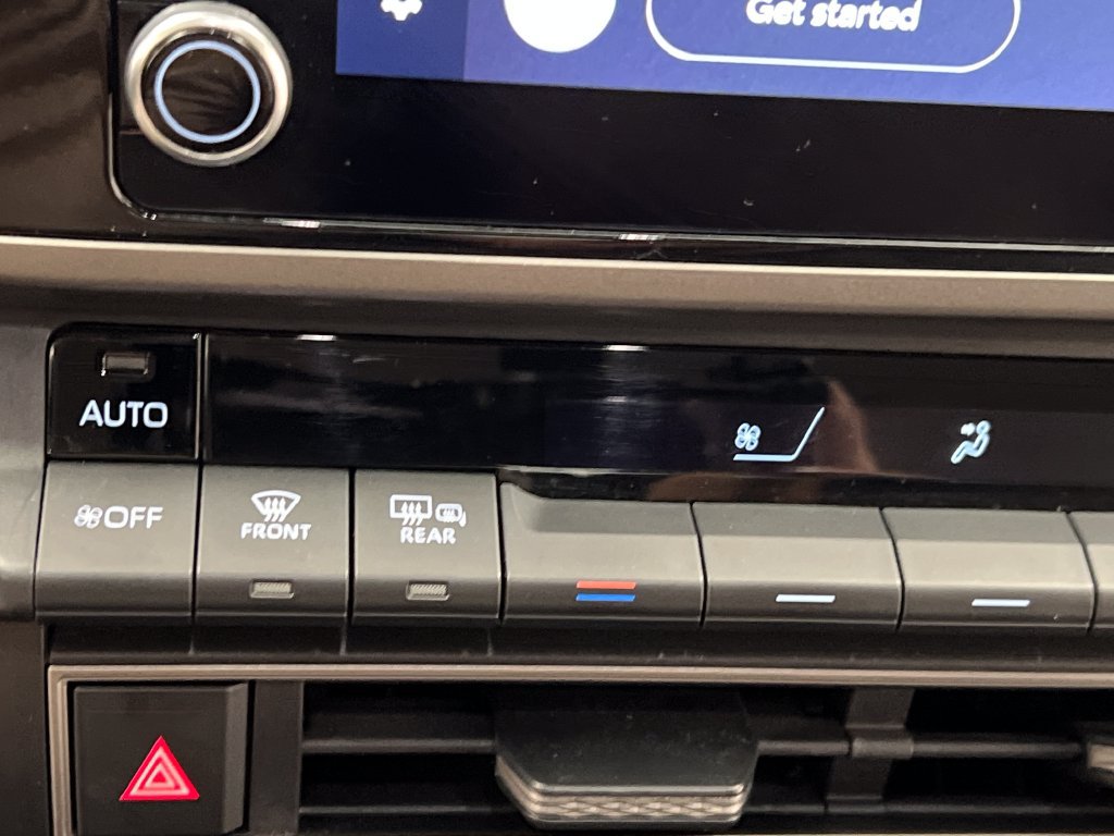 Used 2025 Toyota Camry LE FWD image 53